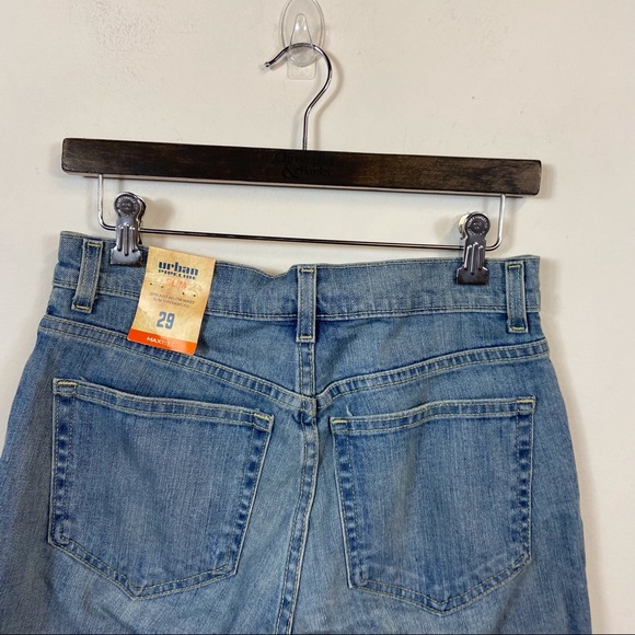 ❗️NWT urban pipeline slim Distressed shorts - Picture 7 of 9